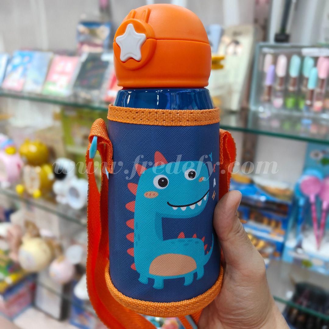 http://www.fredefy.com/cdn/shop/files/Insulated-Steel-Dino-Sipper-With-Cover-Cap-With-Sling-500-ml.jpg?v=1694017875