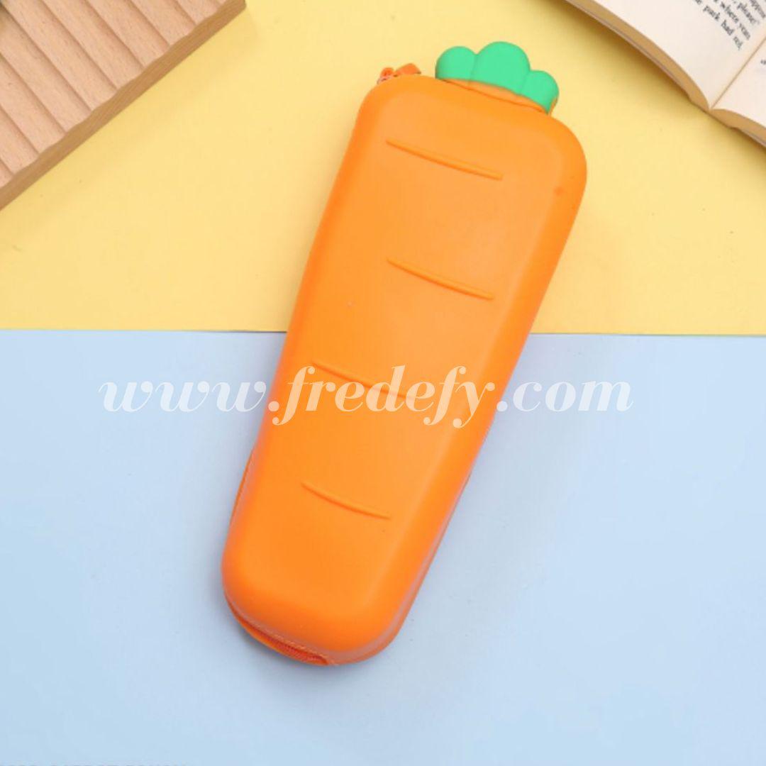 Carrot Pouch-Fredefy