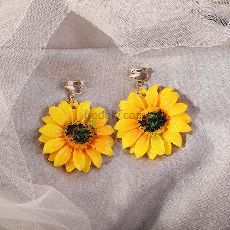 JEWELRY :: Earrings :: SWAROVSKI Earrings FLORERE STUD, Flower, Yellow,  Gold-tone plated 5650571 - e-dazz.gr